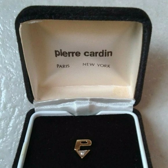 VINTAGE "P" PIERRE CARDIN DIAMOND GOLD PLATED TIE TACK - Picture 4 of 4